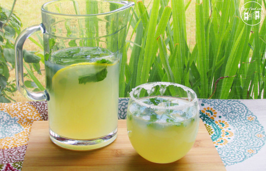 How to Make: Sparkling Mint&nbsp;Lemonade